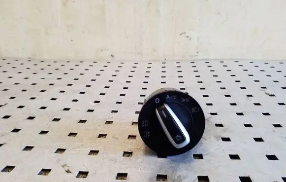 Volkswagen Scirocco Light switch 3C8941431N