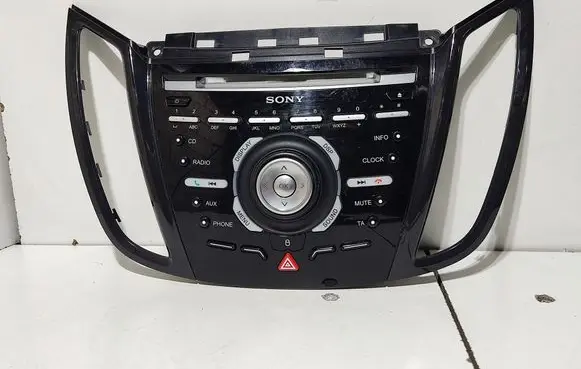 Head unit multimedia control