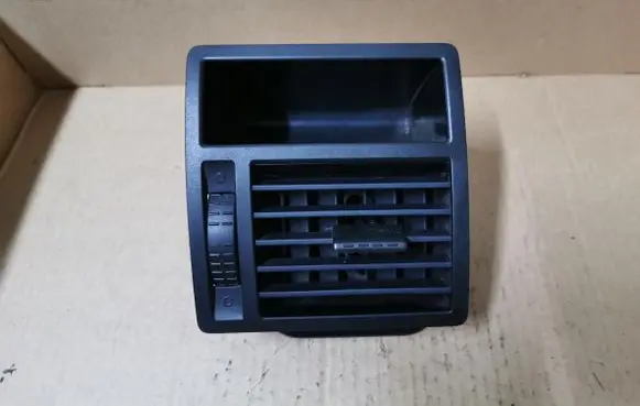 Volkswagen Multivan T5 Dashboard side air vent grill/cover trim