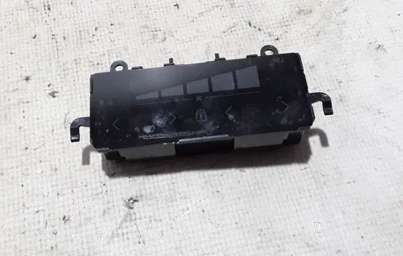 Volvo XC60 Air conditioner control unit module 31674024