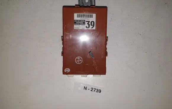 Toyota Avensis T270 Seat belt warning relay 8981020020 1423000390