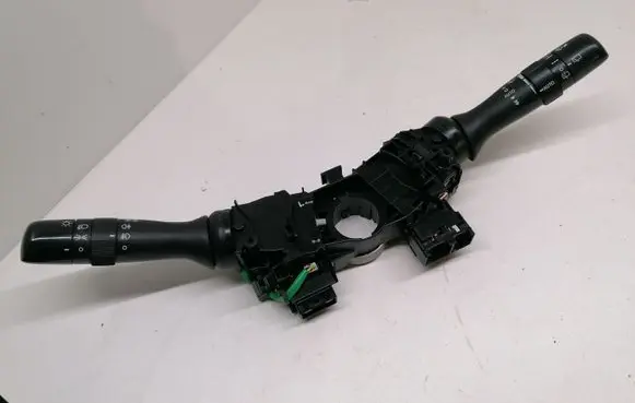 Toyota Yaris Wiper turn signal indicator stalk/switch 17F938 0D300 17F144