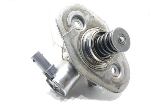 BMW 3 F30 F35 F31 Fuel injection high pressure pump 7584461