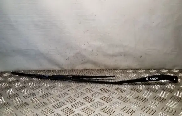 Front wiper blade arm