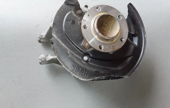 Peugeot 508 II Rear wheel hub 9817536910