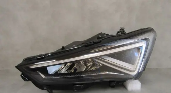 Seat Tarraco Headlight/headlamp 5FJ941007J