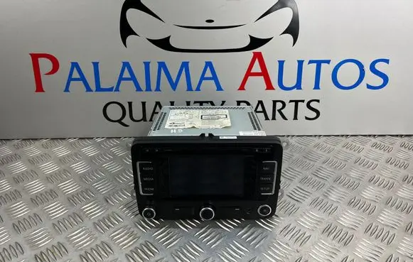Seat Altea Radio/CD/DVD/GPS head unit 5P0035191N