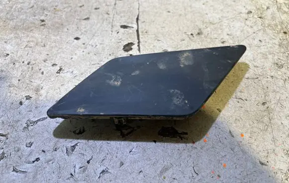 BMW X1 U11 Front tow hook cap/cover 5A5C8B7 5141 CFCH1A