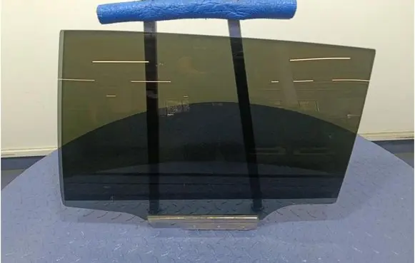 Toyota Verso-S Rear door window glass