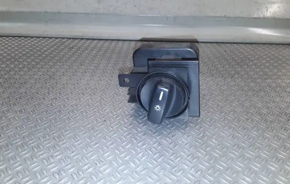 Mercedes-Benz B W245 Light switch 1695451004