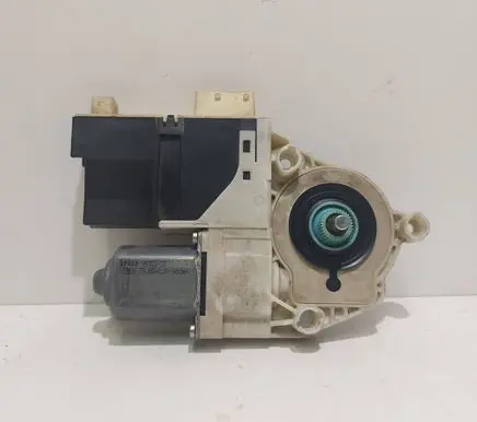 Citroen C4 I Front door window regulator motor 997832101 14015641 7746004801