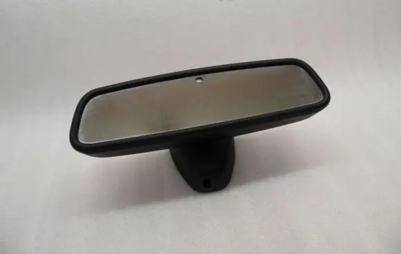 Land Rover Discovery 3 - LR3 Rear view mirror (interior)