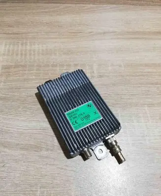 BMW 5 E39 Aerial antenna amplifier 8386576