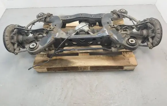 Mercedes-Benz ML AMG W166 Rear axle beam