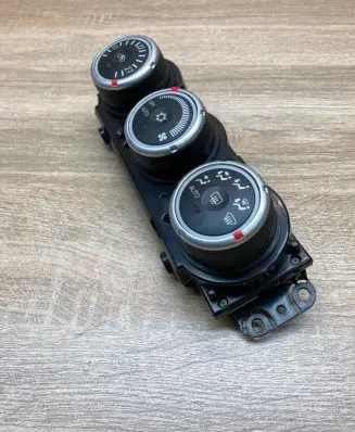Mitsubishi Outlander Climate control unit 7820A115XA 3853249