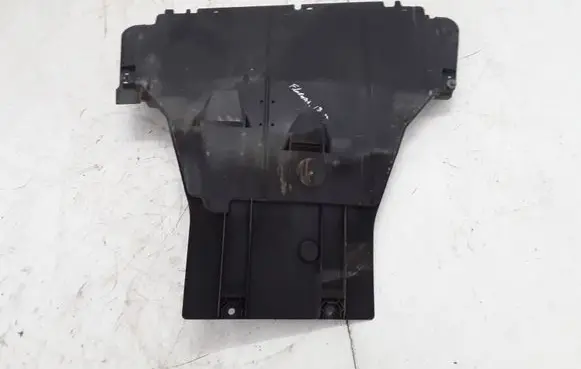 Renault Fluence Engine splash shield/under tray