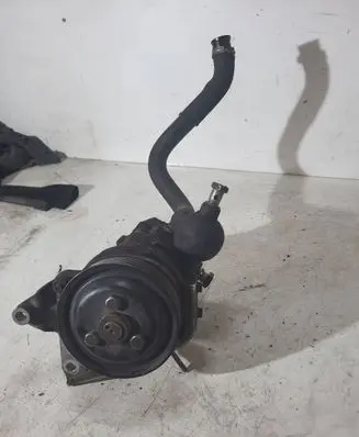 BMW 5 E60 E61 Power steering pump LH2115897
