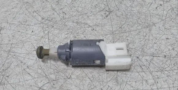 Renault Master III Brake pedal sensor switch 8200168238