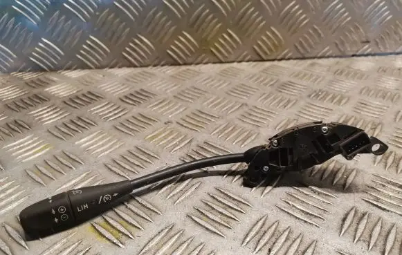 Mercedes-Benz C W203 Cruise control switch 