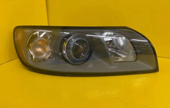 Volvo S40 Headlight/headlamp 30698878