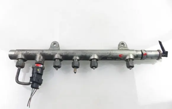 Fuel main line pipe