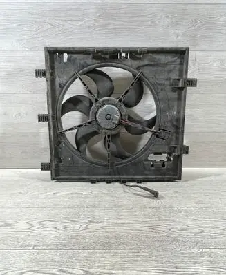 Mercedes-Benz Vito Viano W638 Electric radiator cooling fan 6385002093