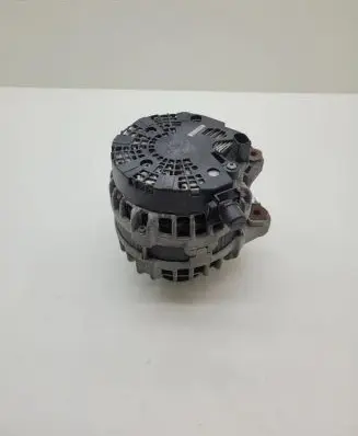 Volvo V40 Generator/alternator 30659580
