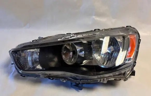 Mitsubishi Outlander Headlight/headlamp