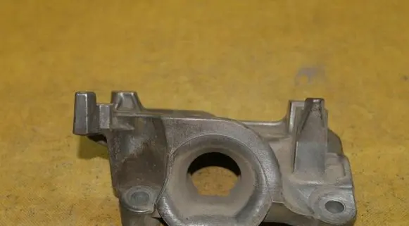 Chrysler Pacifica A/C compressor mount bracket 