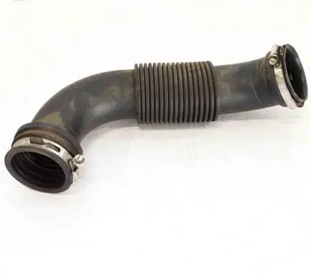 Ford Focus Air intake hose/pipe CV619C623AC