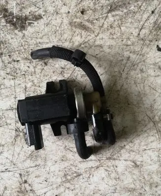 Citroen Berlingo Turbo solenoid valve 9672875080