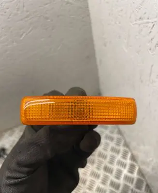Front fender indicator light