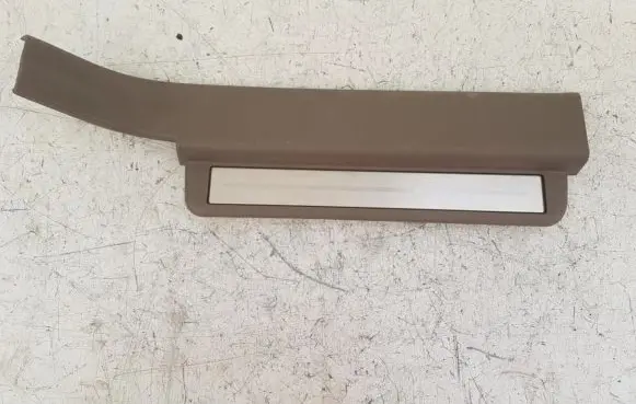 Nissan Murano Z50 Side skirt front trim 76953CA002
