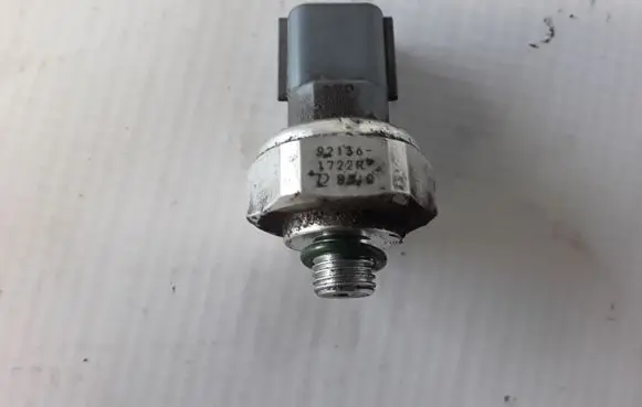 Air conditioning (A/C) pressure sensor