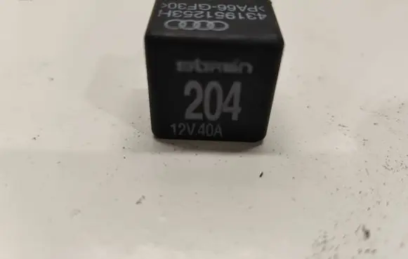 Audi A4 S4 B5 8D Other relay 431951253H