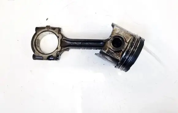 Nissan Almera N16 Piston with connecting rod