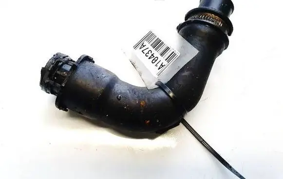 Volvo V50 Breather hose/pipe 7m5q6886ac 7m5q-6886-ac