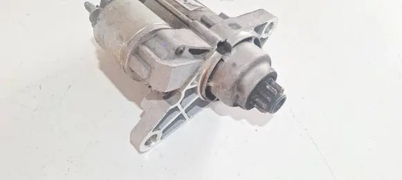 Volkswagen Golf Plus Starter motor 021911024N