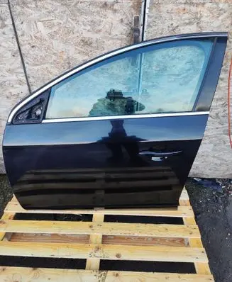 Volvo V60 Front door