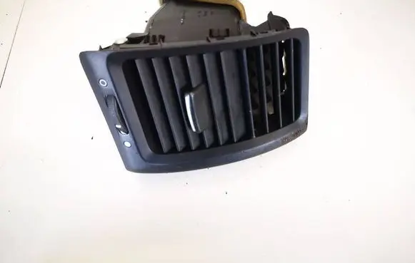 Honda Accord Dash center air vent grill e6165131500 e616-5131-500