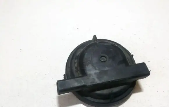 Headlight/headlamp dust cover