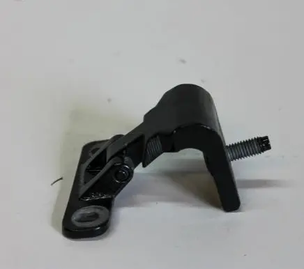 Tailgate/trunk/boot hinge