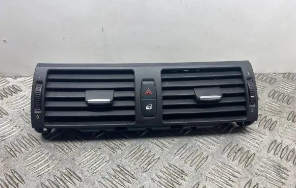 BMW X5 E70 Dash center air vent grill 9210705