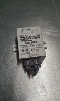BMW 5 E39 Immobilizer control unit/module 6905666