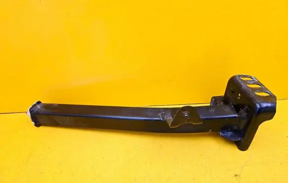 Peugeot 5008 Front bumper shock/impact absorber 9859942380