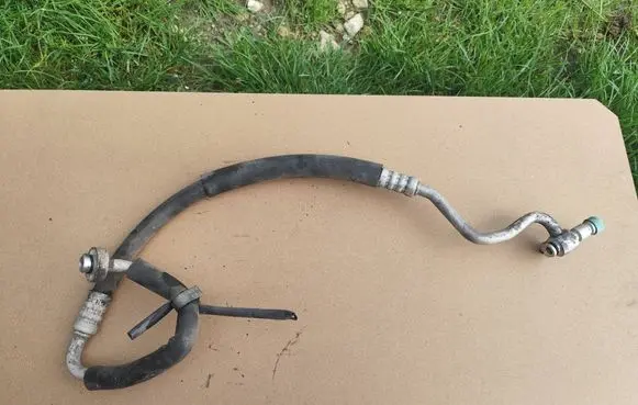 Mazda 3 II Air conditioning (A/C) pipe/hose