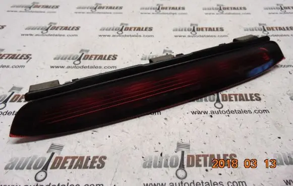 Toyota Corolla Verso E121 Third/center stoplight P1844