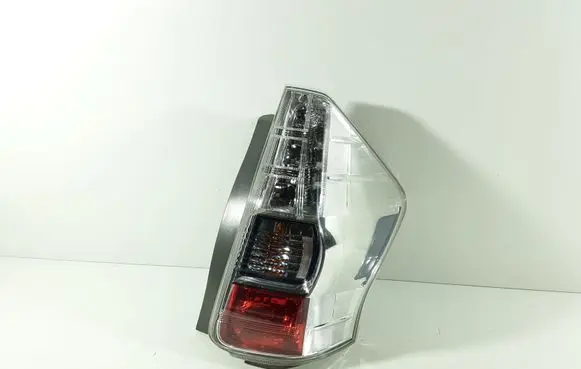 Toyota Prius+ (ZVW40) Rear/tail lights P9355 13090