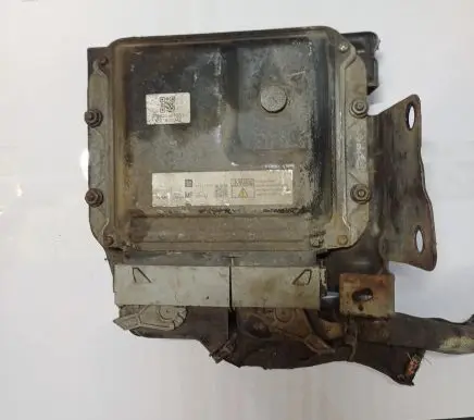 Opel Zafira B Engine control unit/module MB2758008167 98113173