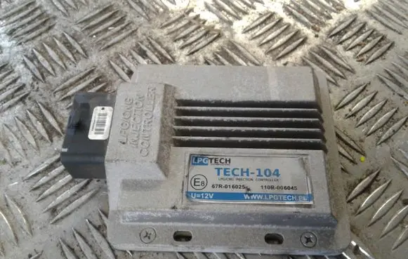 Peugeot 407 LP gas control unit module 110R021132 TECH104